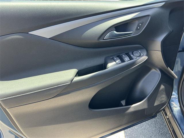 new 2025 Buick Envista car, priced at $22,201