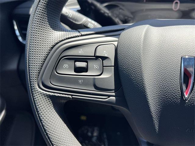 new 2025 Buick Envista car, priced at $22,201