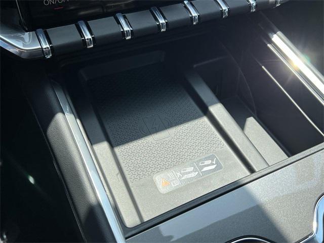 new 2025 GMC Acadia car, priced at $37,897