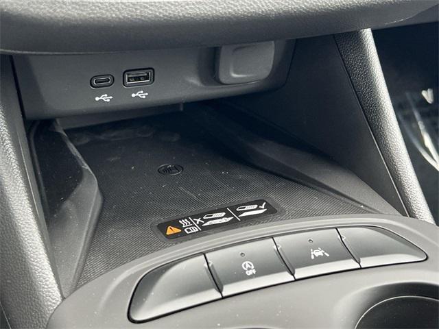 new 2025 Buick Envista car, priced at $22,287