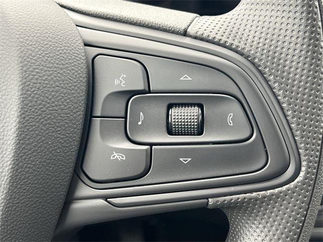 new 2025 Buick Envista car, priced at $22,287