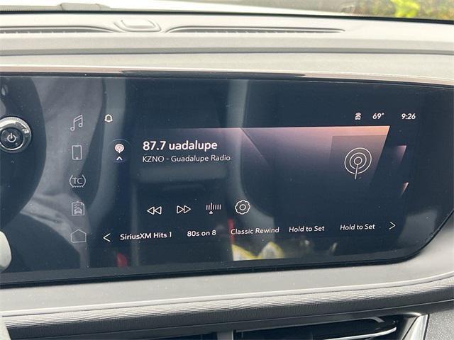 new 2025 Buick Envista car, priced at $22,287