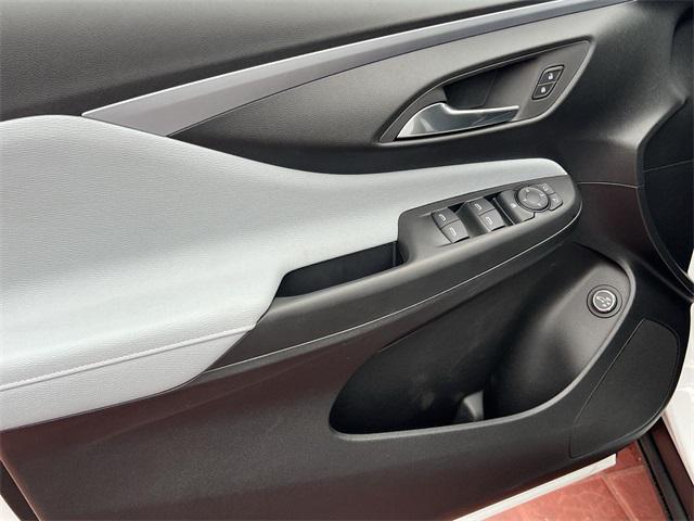new 2025 Buick Envista car, priced at $22,287