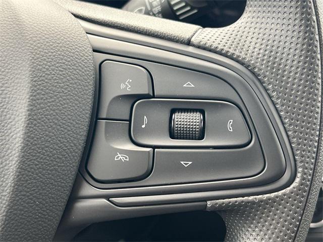 new 2025 Buick Envista car, priced at $25,452