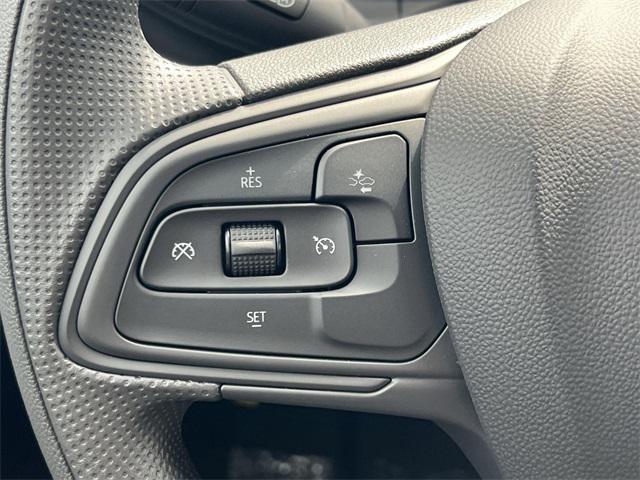 new 2025 Buick Envista car, priced at $22,713
