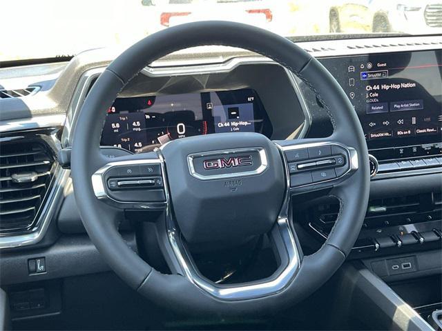 new 2025 GMC Canyon car, priced at $40,590