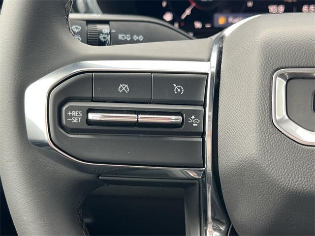 new 2025 GMC Canyon car, priced at $40,095