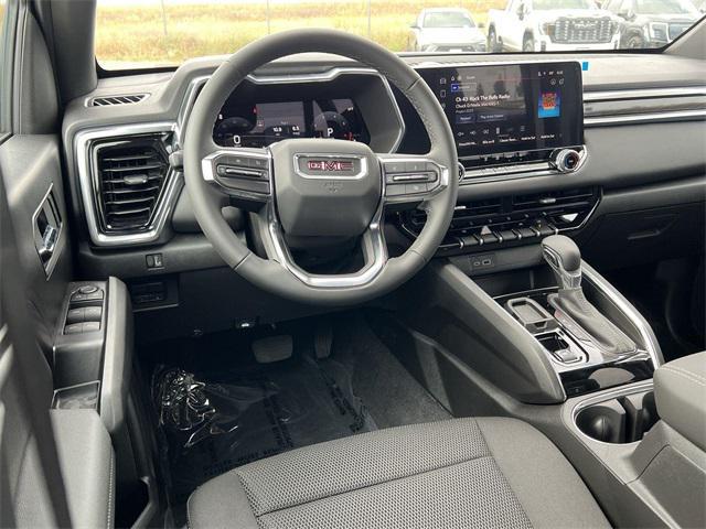 new 2025 GMC Canyon car, priced at $40,095