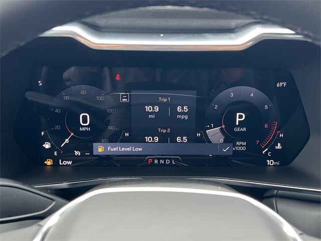 new 2025 GMC Canyon car, priced at $40,095