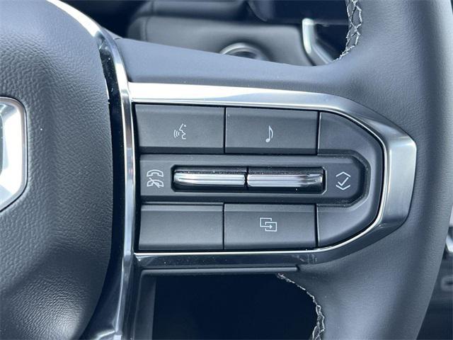new 2025 GMC Canyon car, priced at $42,275