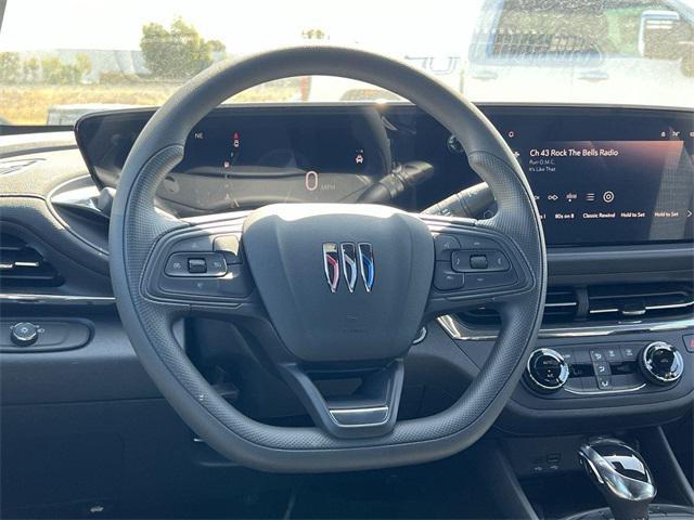 new 2025 Buick Envista car, priced at $22,287