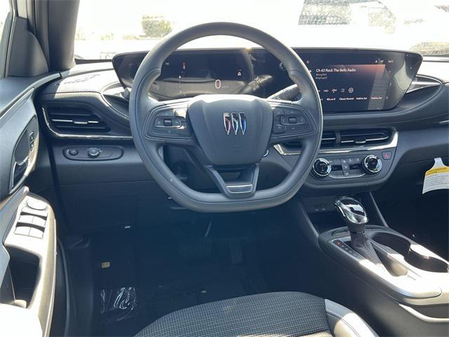 new 2025 Buick Envista car, priced at $22,287