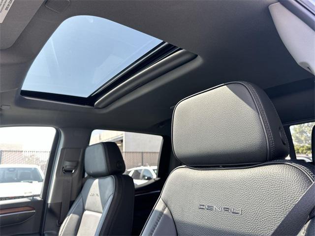 new 2025 GMC Sierra 1500 car, priced at $73,322