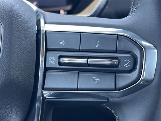 new 2025 GMC Canyon car, priced at $40,490