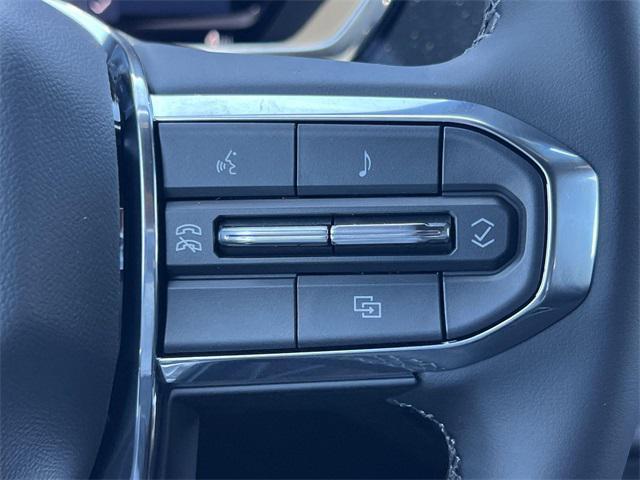 new 2025 GMC Canyon car, priced at $40,590