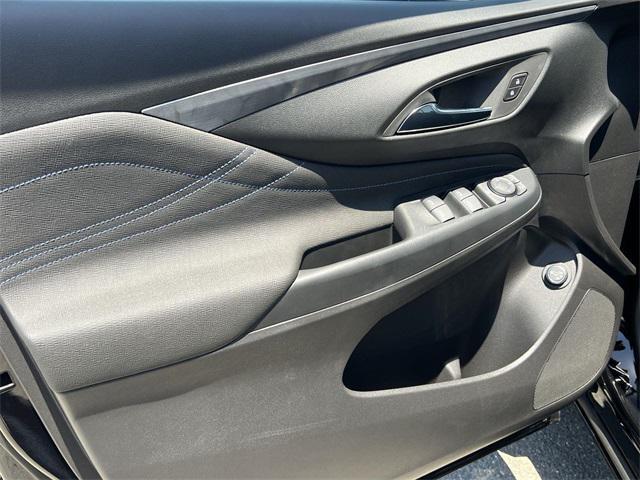 new 2025 Buick Envista car, priced at $26,370