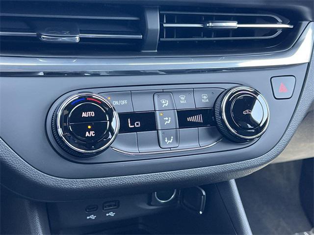 new 2025 Buick Envista car, priced at $22,788