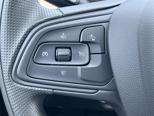 new 2025 Buick Envista car, priced at $23,734