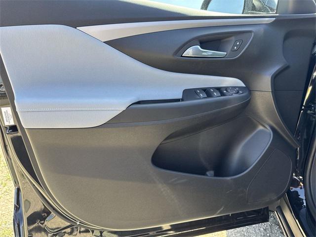new 2025 Buick Envista car, priced at $22,886