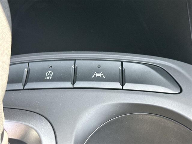 new 2025 Buick Envista car, priced at $22,201