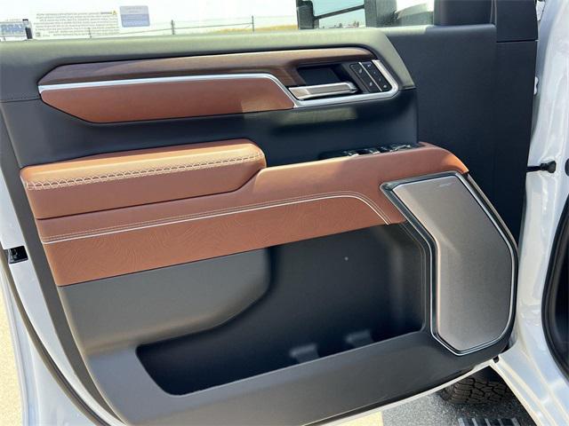 new 2025 GMC Sierra 2500 car, priced at $91,976