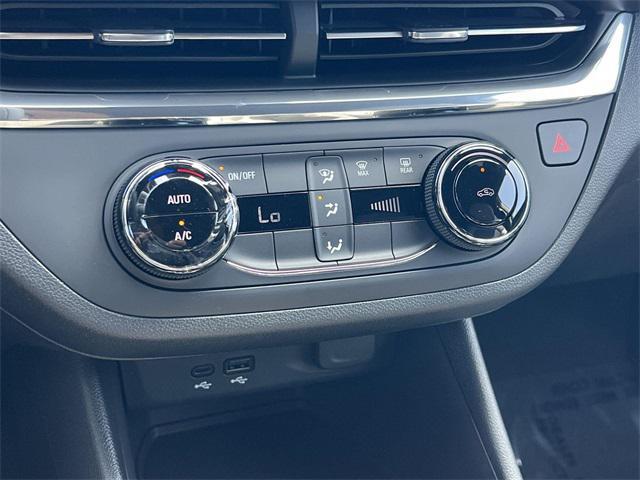 new 2025 Buick Envista car, priced at $24,990