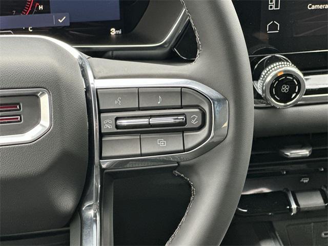 new 2025 GMC Canyon car, priced at $40,095
