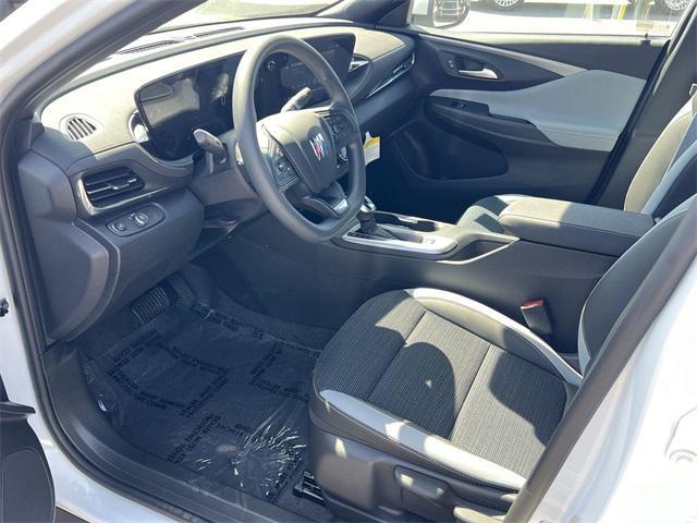 new 2025 Buick Envista car, priced at $24,990