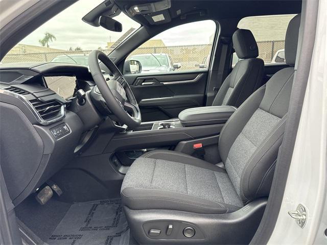 new 2025 GMC Acadia car, priced at $46,133