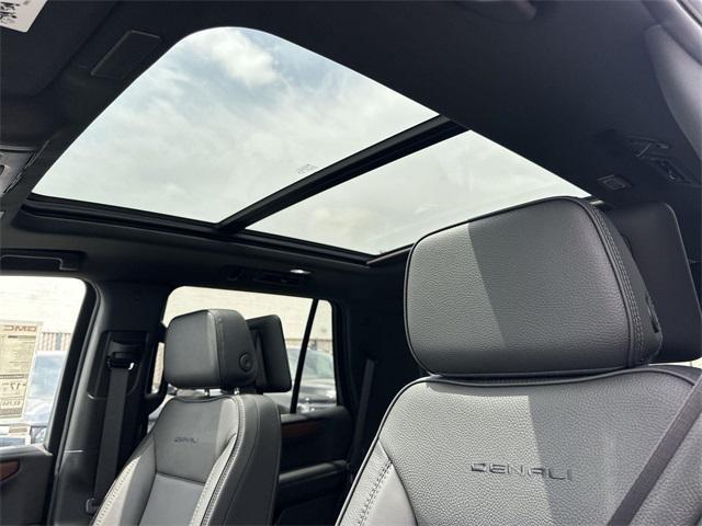 new 2025 GMC Yukon car, priced at $90,455