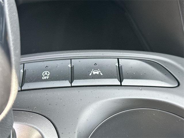 new 2025 Buick Envista car, priced at $24,990