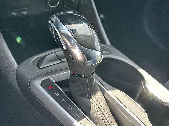 new 2025 Buick Envista car, priced at $24,990