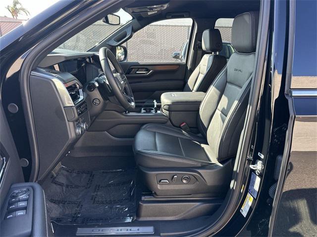 used 2025 GMC Yukon XL car, priced at $82,469