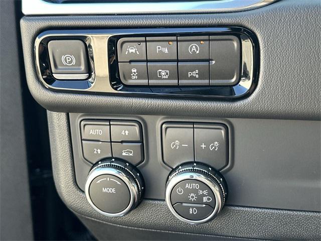 used 2025 GMC Yukon XL car, priced at $82,469