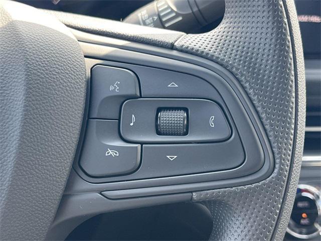 new 2025 Buick Envista car, priced at $22,201