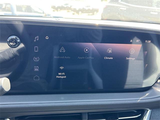 new 2025 Buick Envista car, priced at $22,282