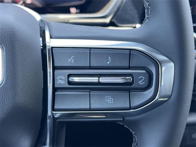 new 2025 GMC Canyon car, priced at $45,192