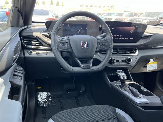new 2025 Buick Envista car, priced at $25,452