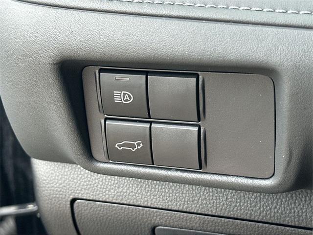used 2022 Toyota Highlander car, priced at $30,630