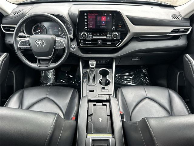 used 2022 Toyota Highlander car, priced at $30,630