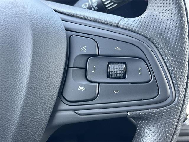new 2025 Buick Envista car, priced at $22,717