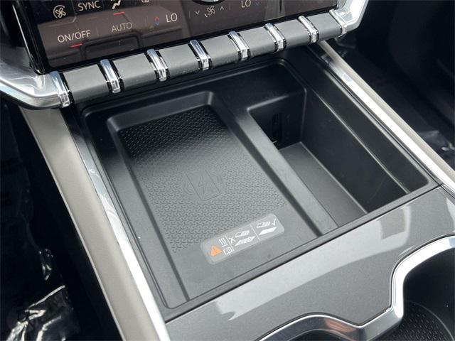 new 2025 GMC Acadia car, priced at $43,601