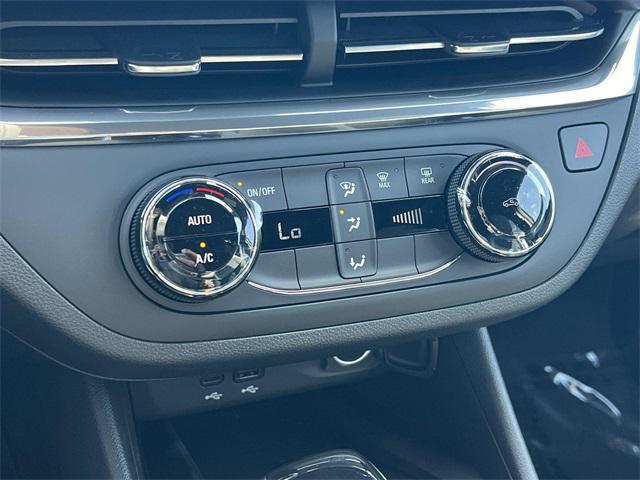 new 2025 Buick Envista car, priced at $26,007