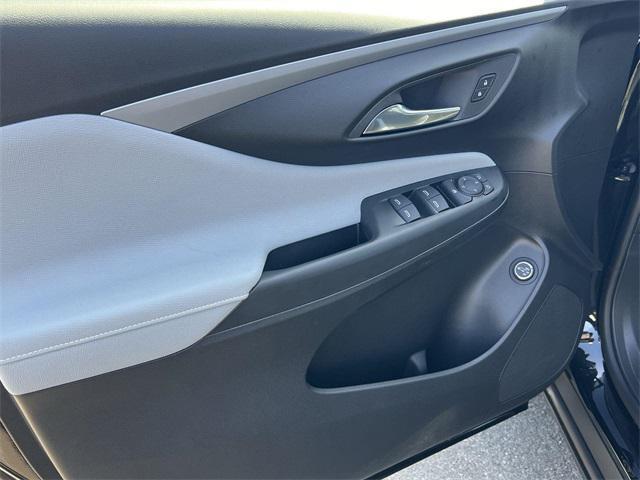 new 2025 Buick Envista car, priced at $26,007