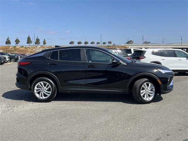 new 2025 Buick Envista car, priced at $26,007
