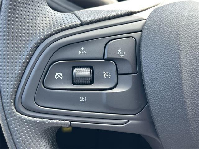new 2025 Buick Envista car, priced at $22,713