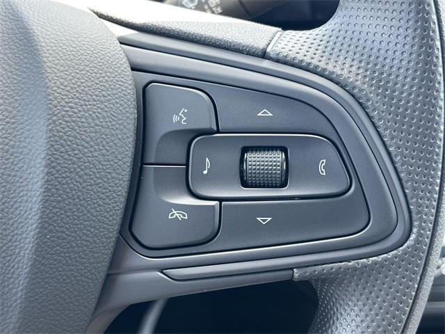 new 2025 Buick Envista car, priced at $22,713