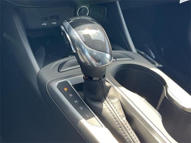 new 2025 Buick Envista car, priced at $22,713