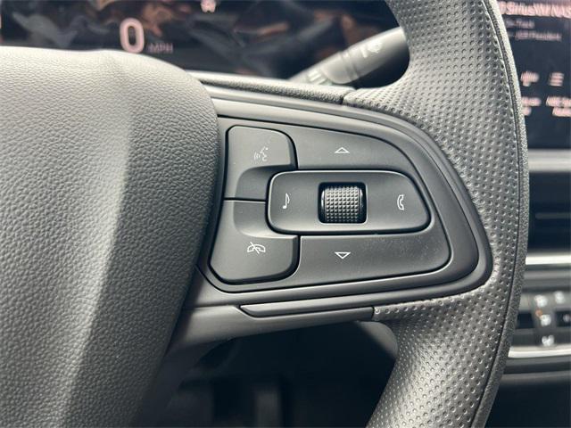 new 2025 Buick Envista car, priced at $25,452