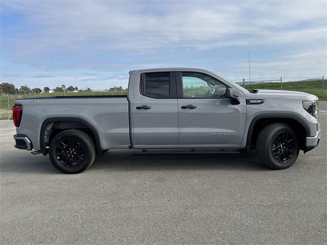 new 2025 GMC Sierra 1500 car, priced at $45,152